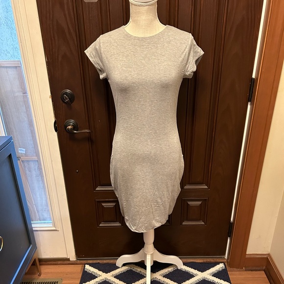 Fashion Nova Zoe Mini T-Shirt Dress In Heather Gray-Sz.Medium 🩶 - Picture 2 of 6